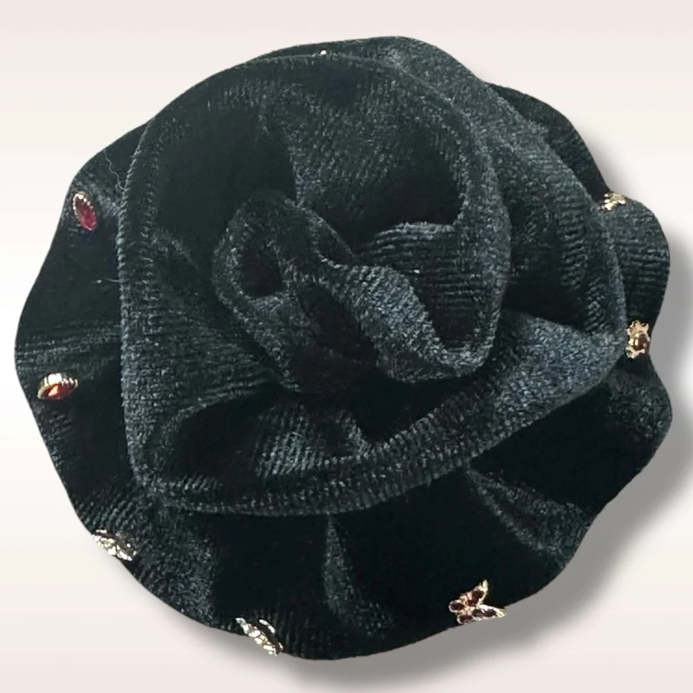 Free People Black Velvet Rosette Brooch with 5 Pairs of Stud Earrings Butterfly